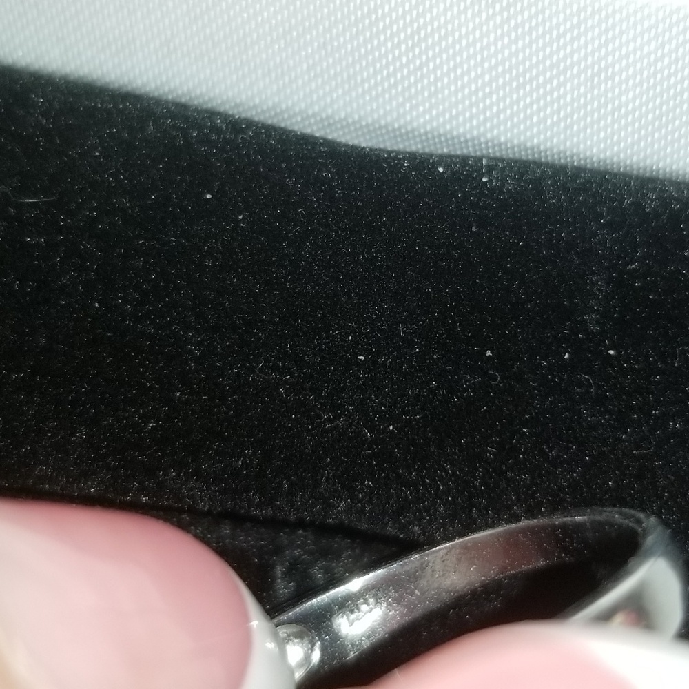 BLUE DIAMOND RING - Picture 5 of 7